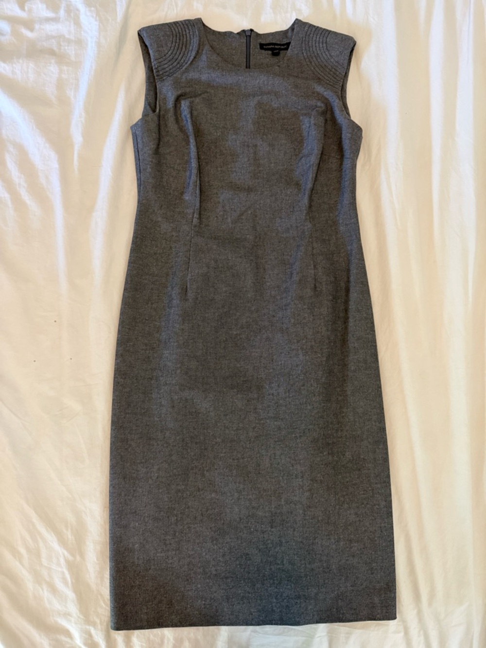 Banana Republic Gray Sleeveless Sheath Midi Dress